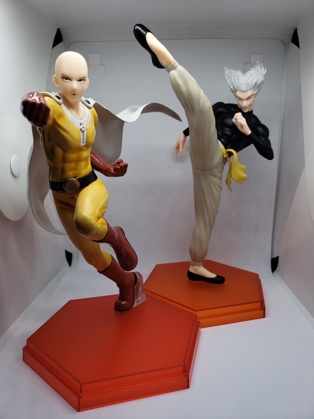 One Punch Man Good Smile Company Pop Up Parade  Garou And Saitama Figure Bundle
